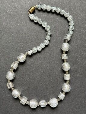 VINTAGE Artistic Sparkling Graduated Glass Bead Necklace